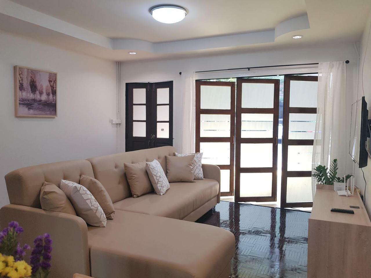 Villa Piyanattha House à Chiang Mai Extérieur photo