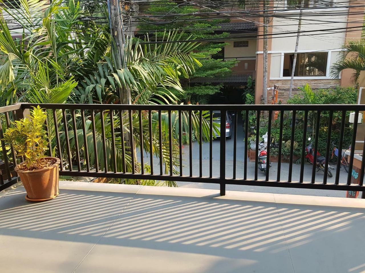 Villa Piyanattha House à Chiang Mai Extérieur photo
